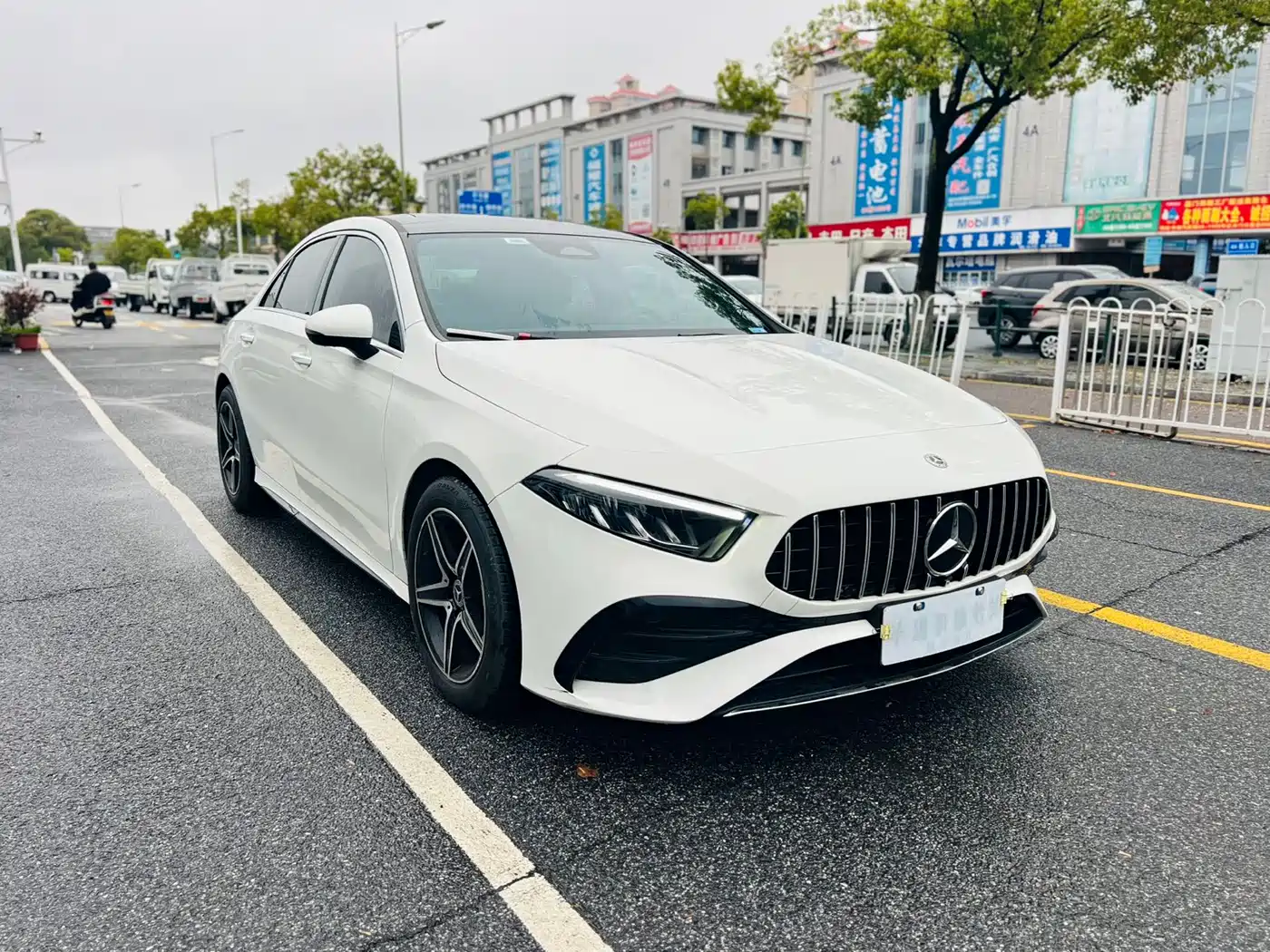 MERCEDES-BENZ CLASS A