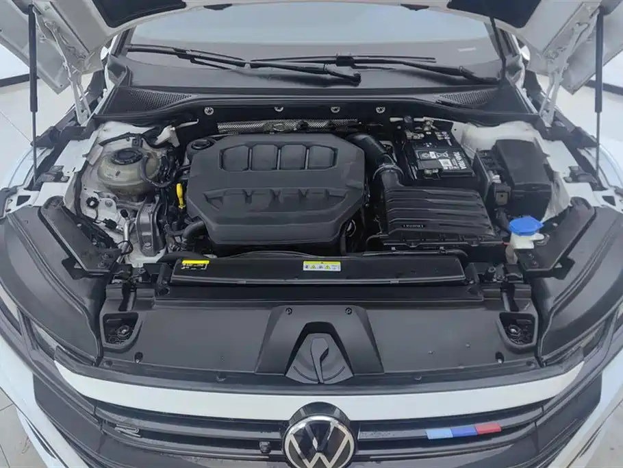 Volkswagen FAW-Volkswagen CC 2024 380TSI Eye-catching Edition фото 10
