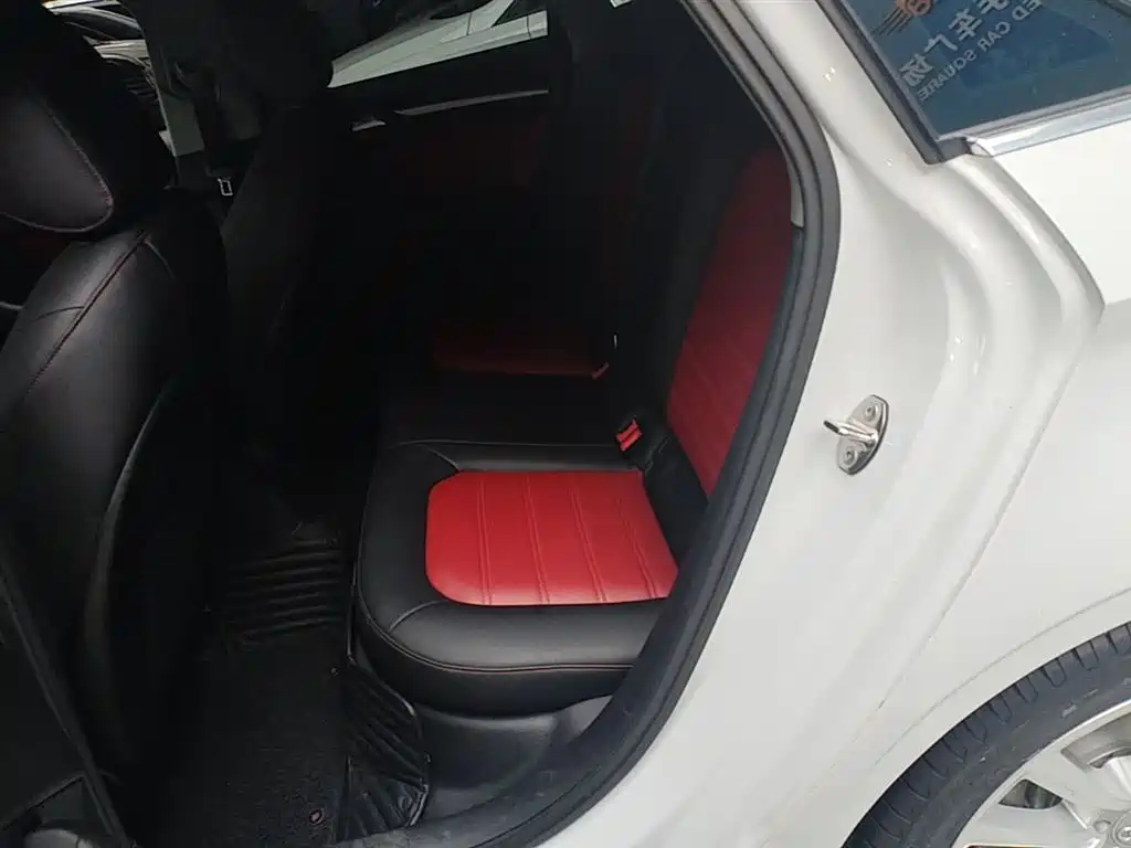 Audi A3 2018 30th Anniversary Limousine 35 TFSI Progressive фото 17