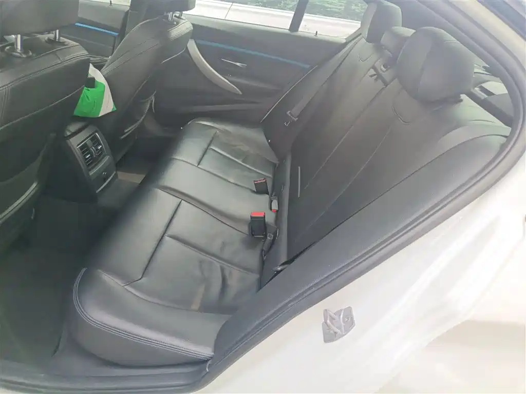BMW 3 Series 2018 320i M Sport Package фото 13