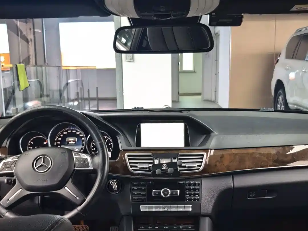 Mercedes-Benz E-Class 2014 E 260 L Luxury Class фото 11