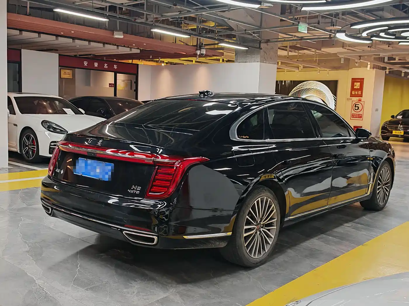  HONGQI H9