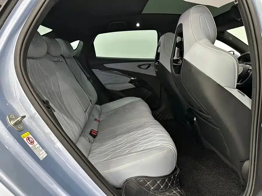 BYD Seal 2022 550km Standard Range RWD Elite фото 10