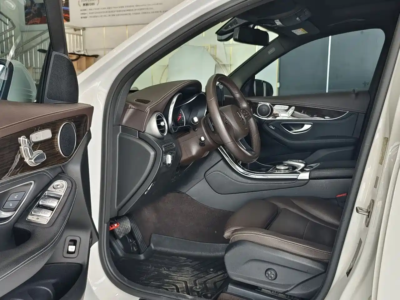 Mercedes-Benz GLC 2017 GLC 260 4MATIC Dynamic фото 7