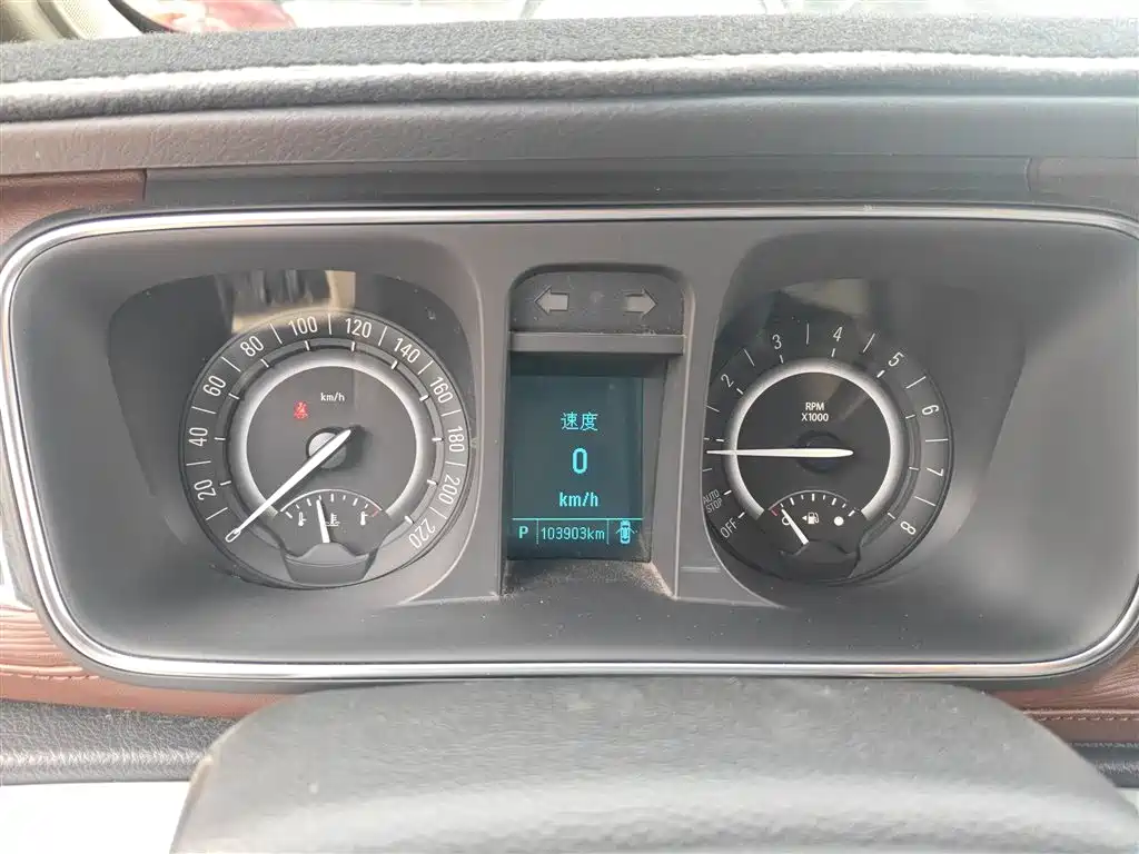 Buick GL8 2018 28T Luxury Model China VI фото 12