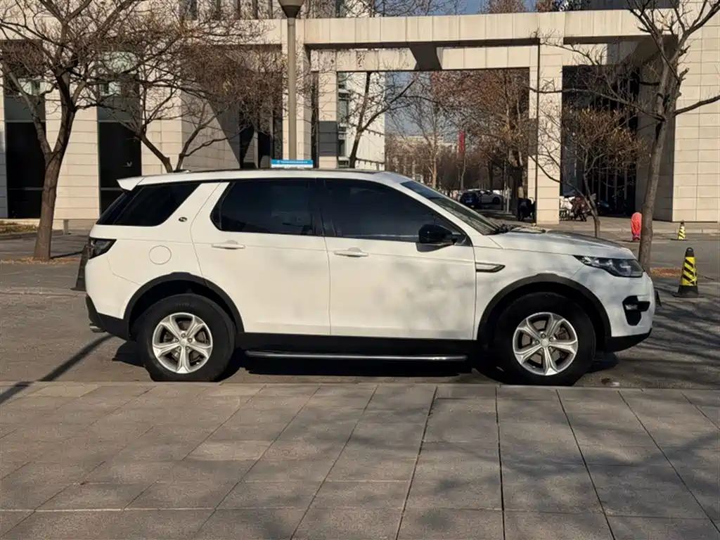 Land Rover Discovery Sport 2016 2.0T S фото 8