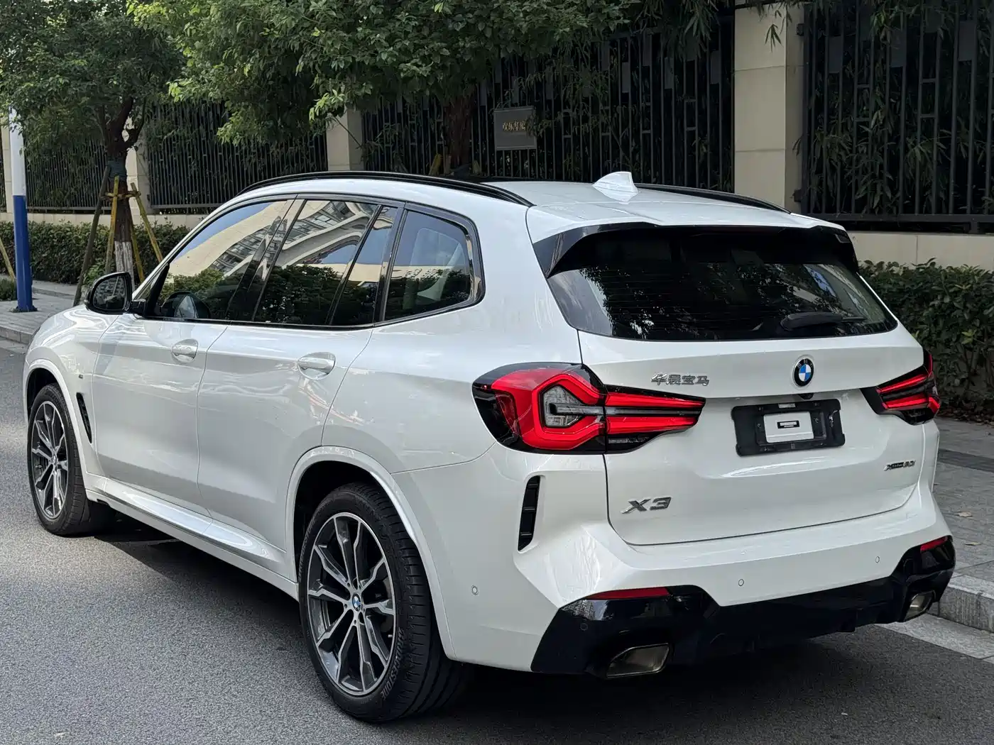 BMW X3 2022 xDrive30i Leading M Night Package фото 13