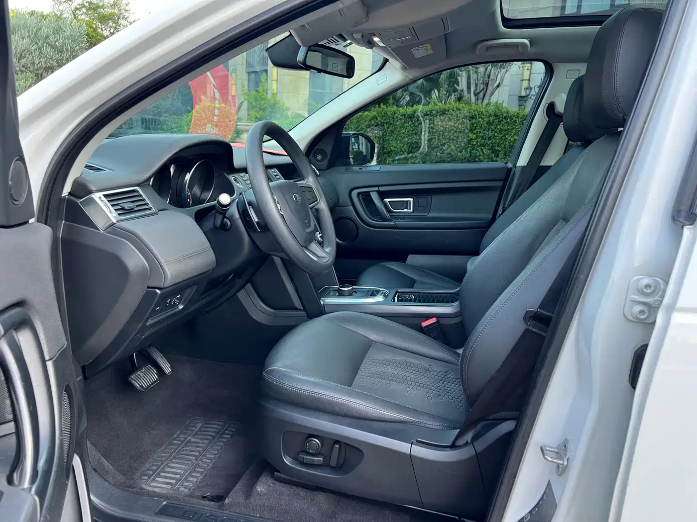 Photo 7 - Land Rover Discovery Sport