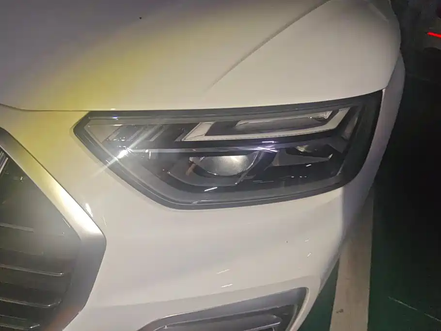 Фото 5 - Audi Q5L