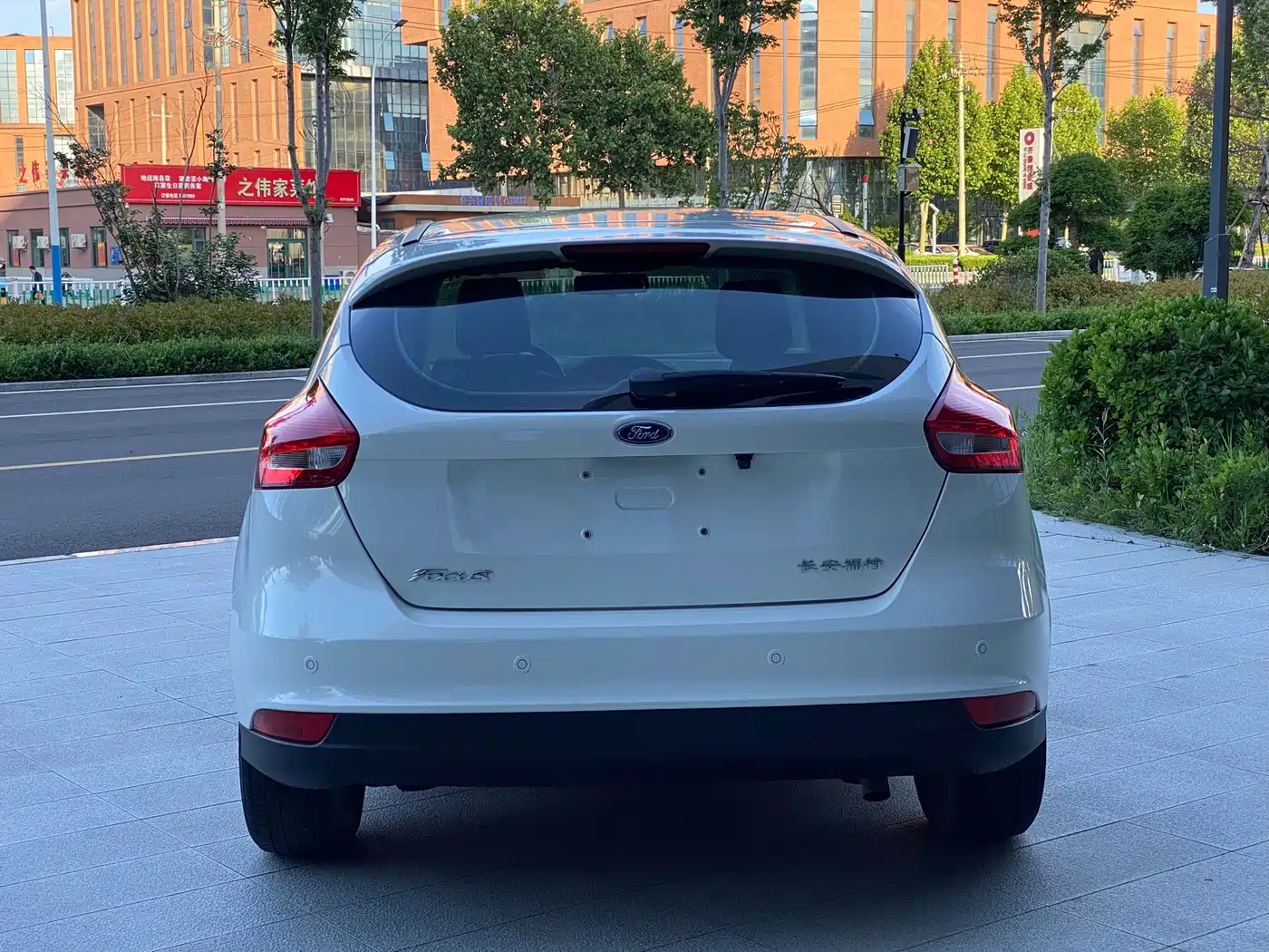 Фото 8 - Ford Focus