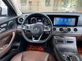 Фото 10 - Mercedes-Benz E-Class