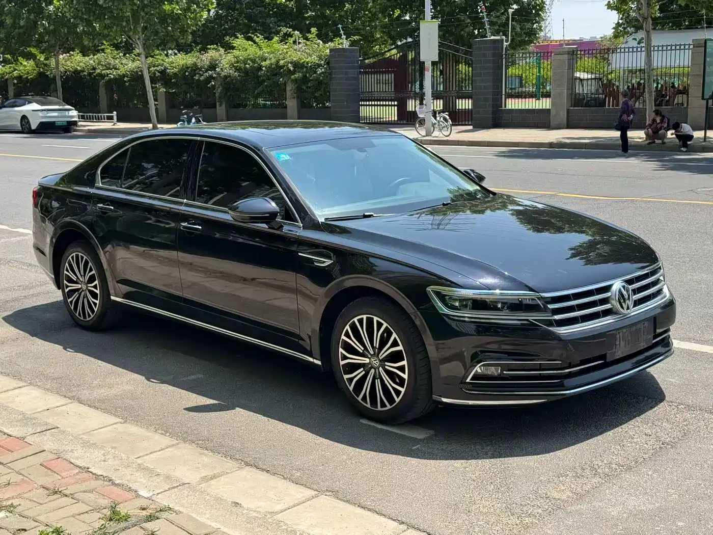 Volkswagen Phideon 2019 380TSI 2WD Business Edition China V фото 3