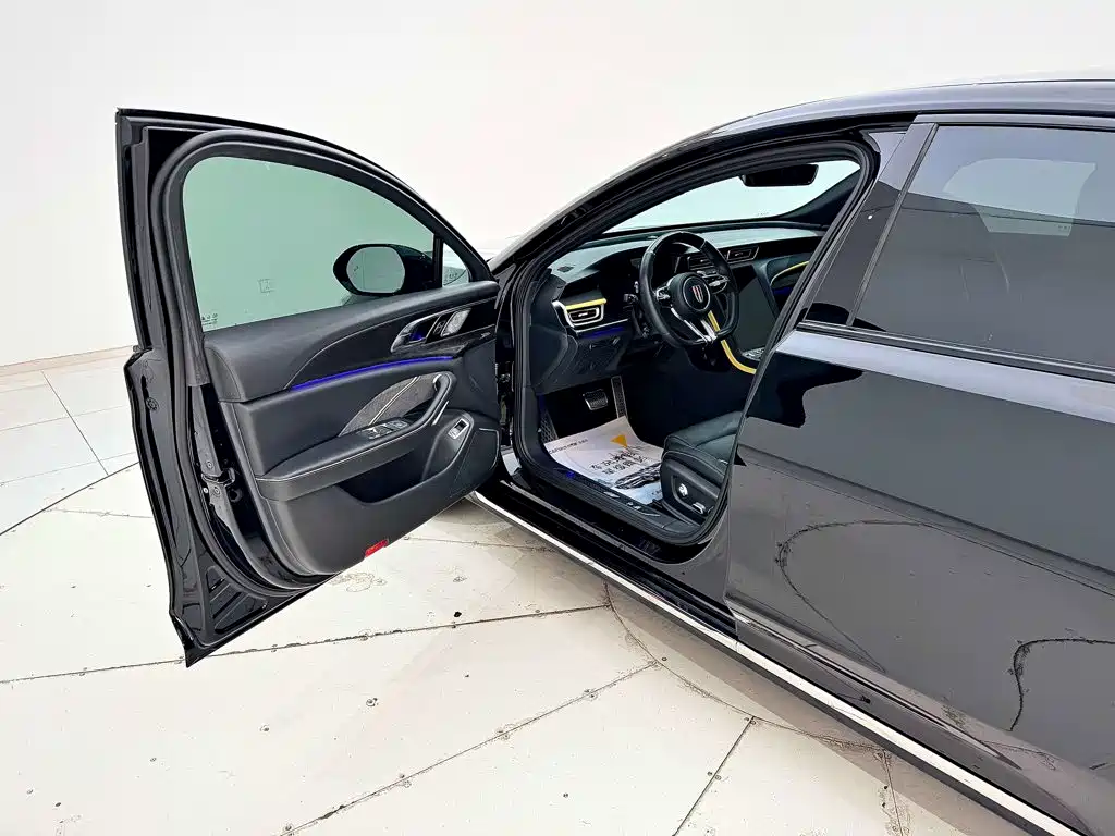 Hongqi H6 2024 2023 2.0T Premium Edition