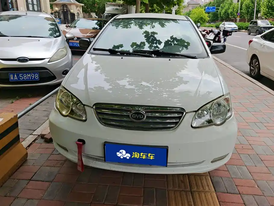 BYD F3 2012 Energy-saving Edition 1.5L Manual Comfort фото 2