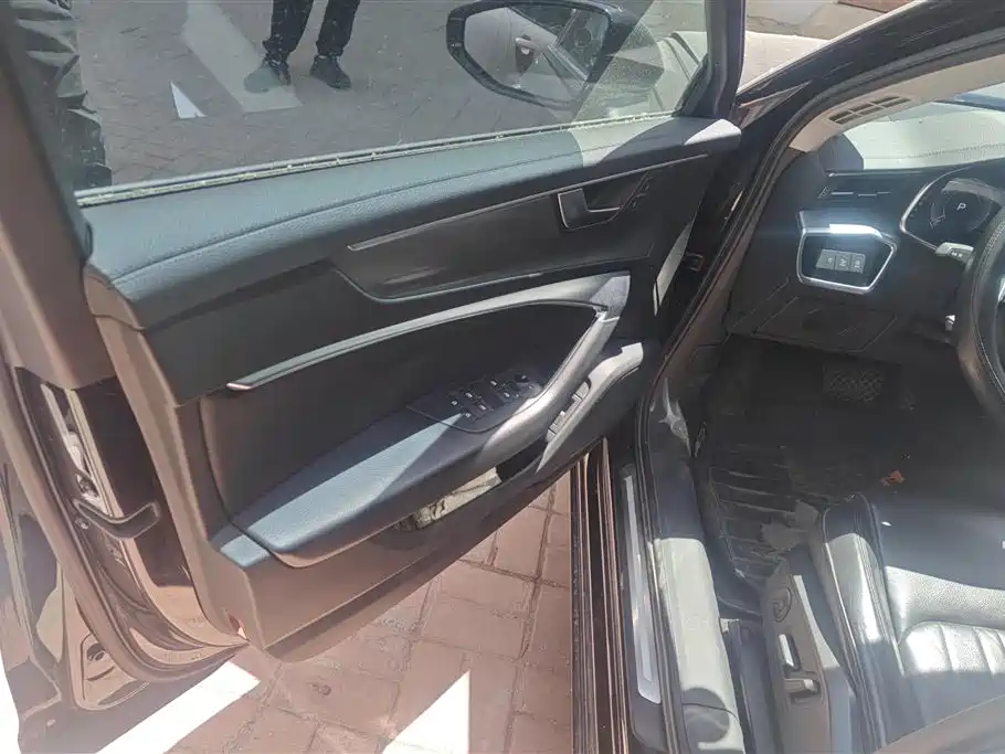 Audi A6L 2019 45 TFSI Premium Elegance фото 7