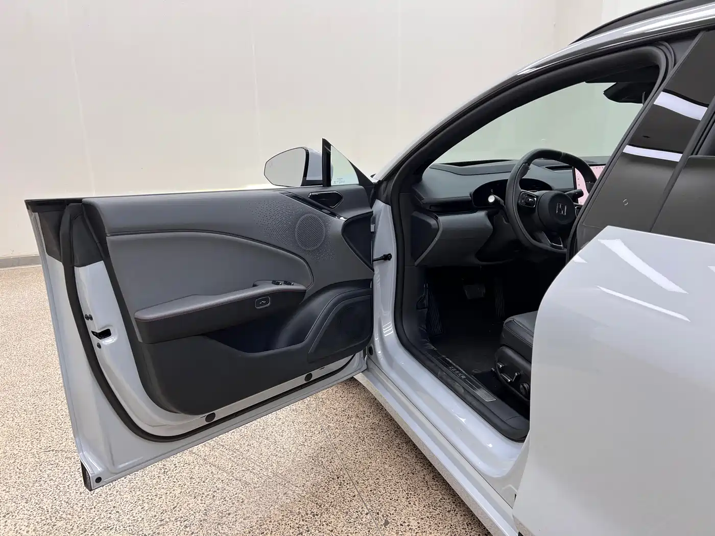 ZEEKR EXTREME KRYPTON 007GT