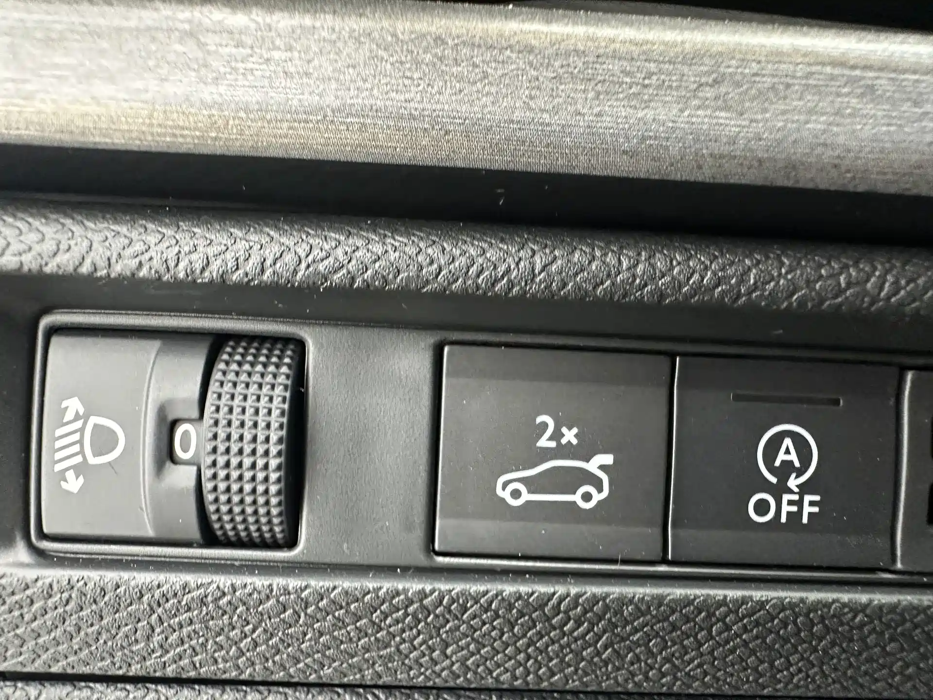 Фото 13 - Citroën Versailles C5 X