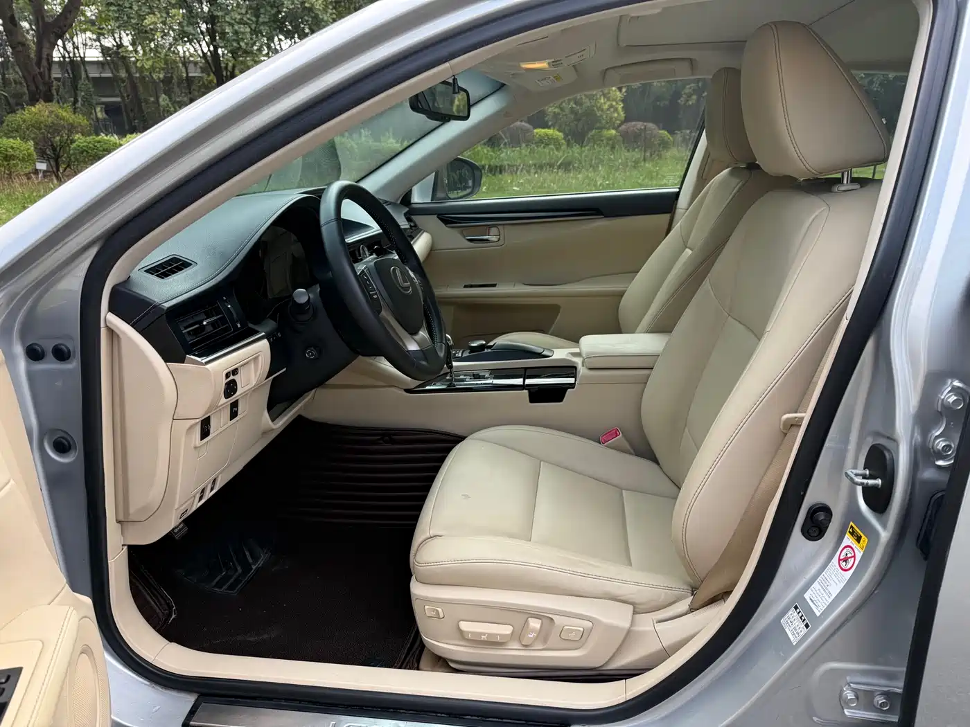 Lexus ES 2013 250 Elite Edition фото 7