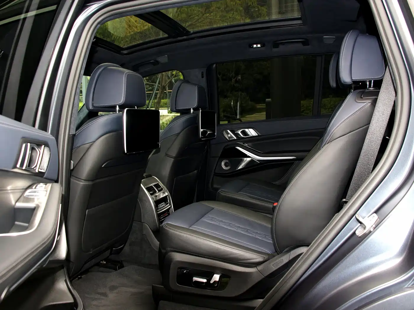 BMW X7 2020 xDrive M50i Kaguya Limited Edition фото 6