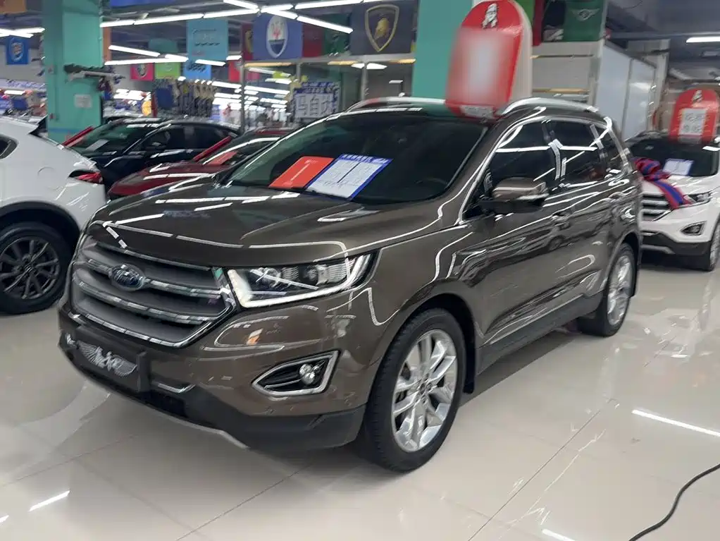 Фото 9 - Ford Edge