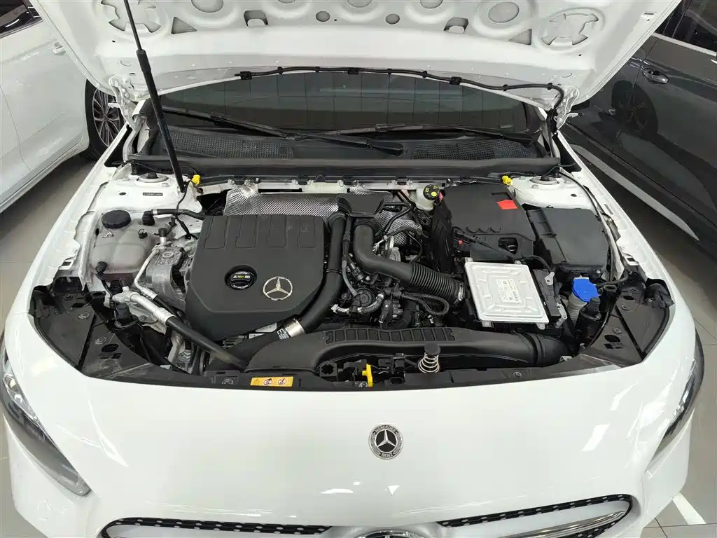 Mercedes-Benz A-Class 2022 Facelift III A 200 L Sport Sedan Fashion фото 20