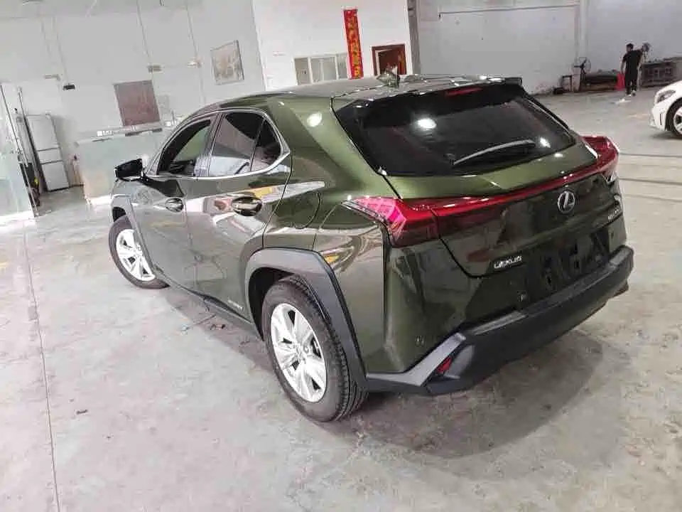 Photo 4 - Lexus UX