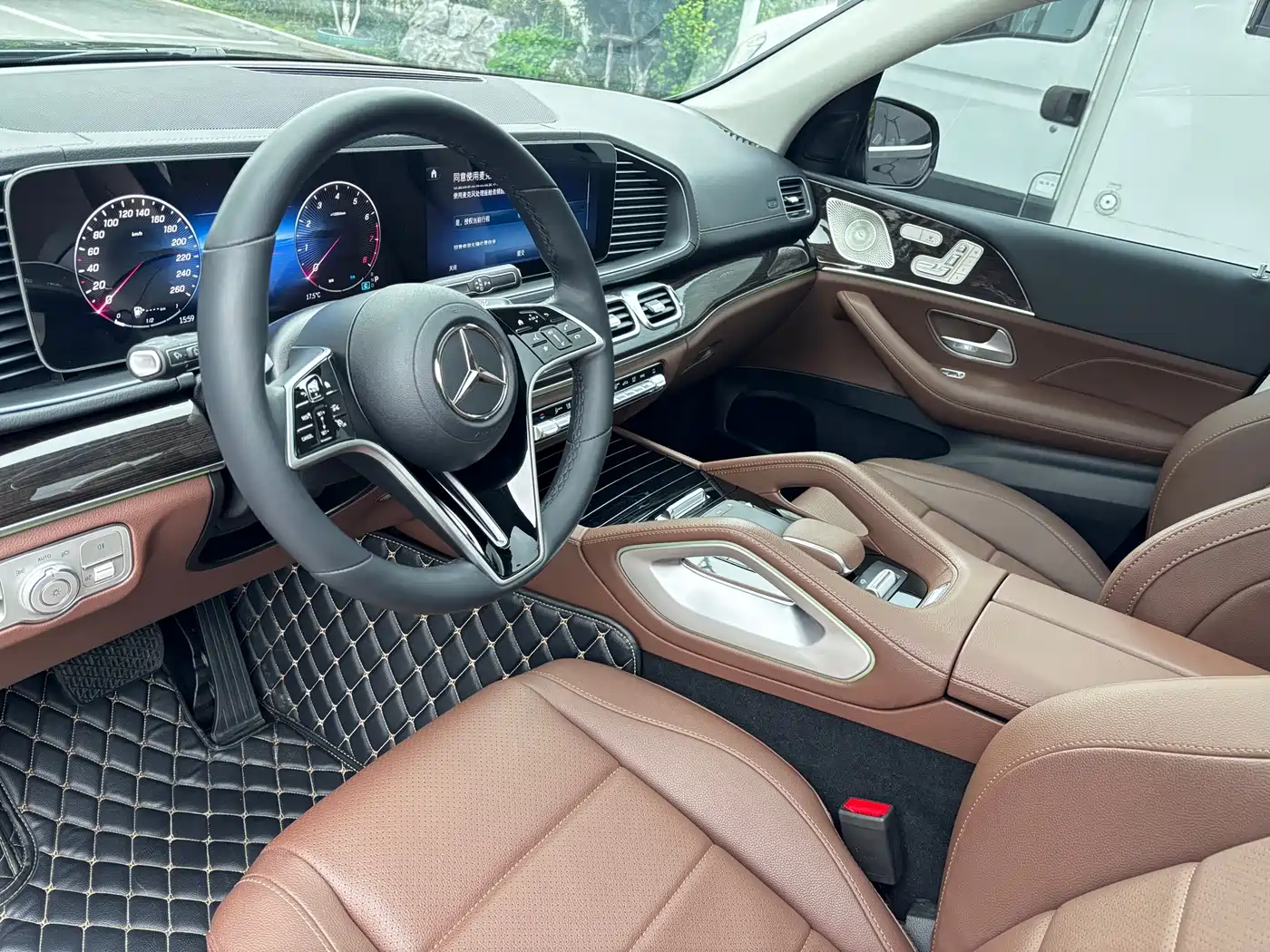 Mercedes-Benz GLE 2025 GLE 350 4MATIC Fashion фото 8