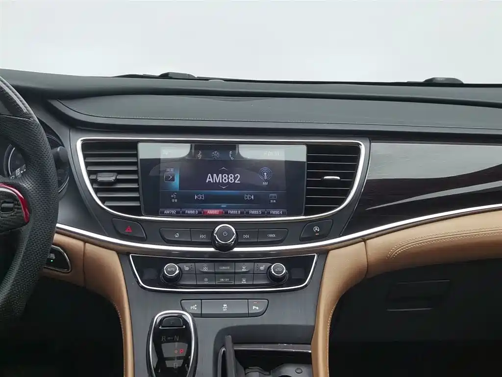 Buick LaCrosse 2018 Model 28T Elite Edition фото 12