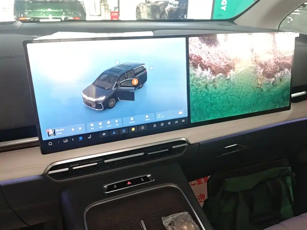 Voyah Auto Voyah Dreamer 2025 PHEV 4WD Kunpeng Premium Edition фото 13