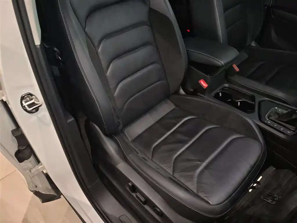 Volkswagen Tiguan L 2018 330TSI Automatic 2WD Comfort Edition фото 25