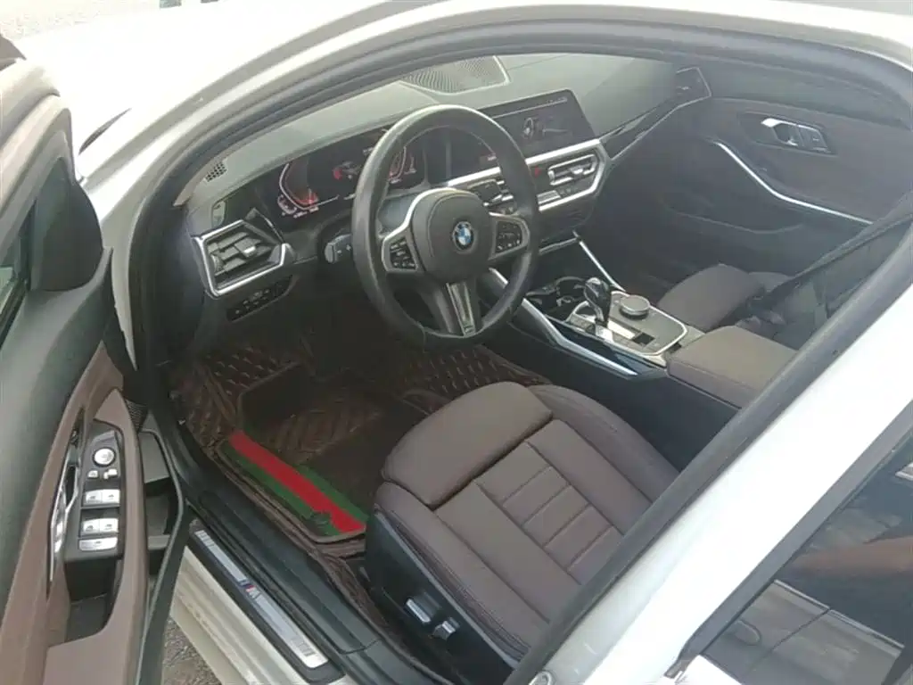 BMW 3 Series 2021 320Li M Sport Package фото 22