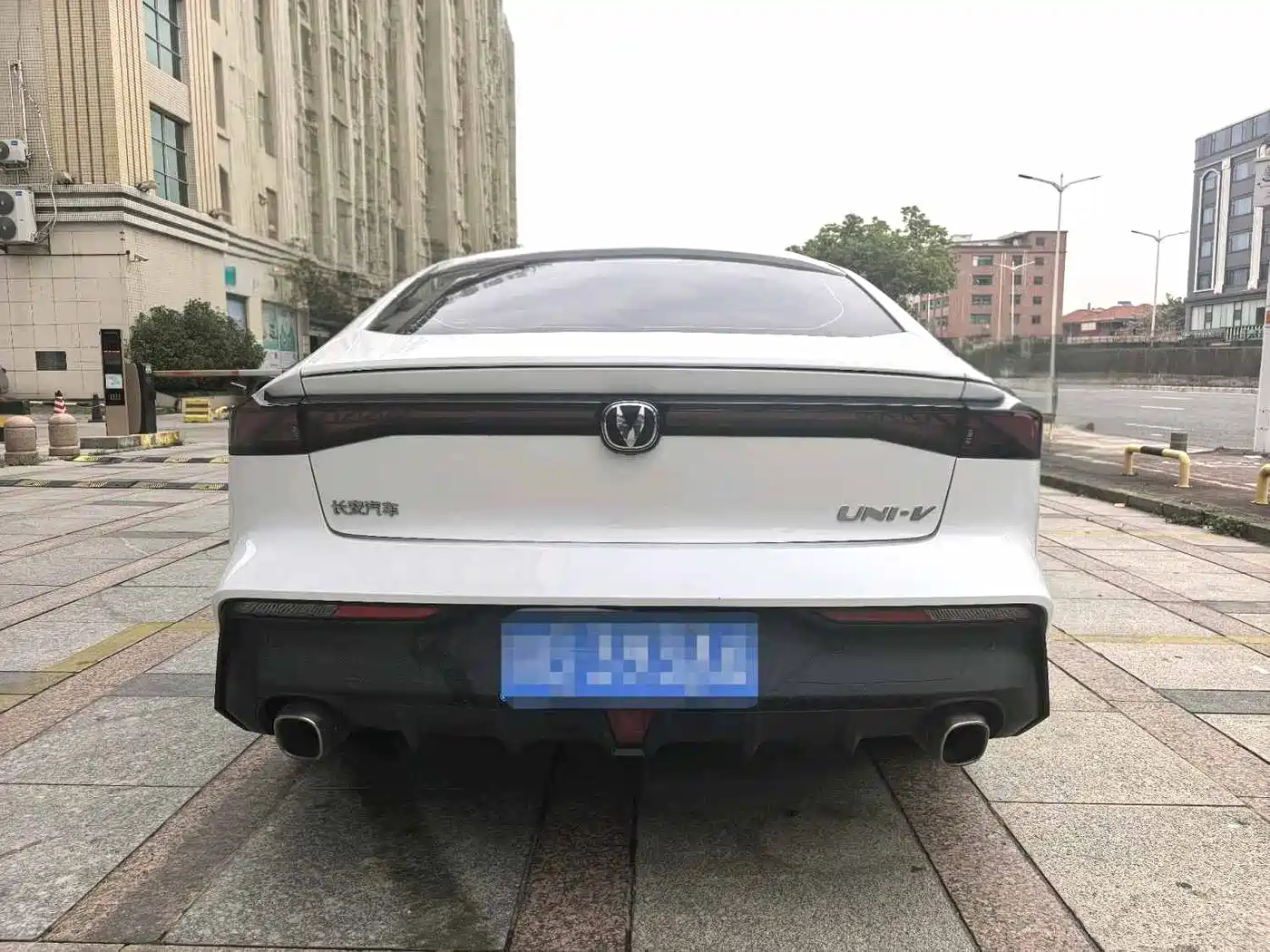 CHANGAN UNI V