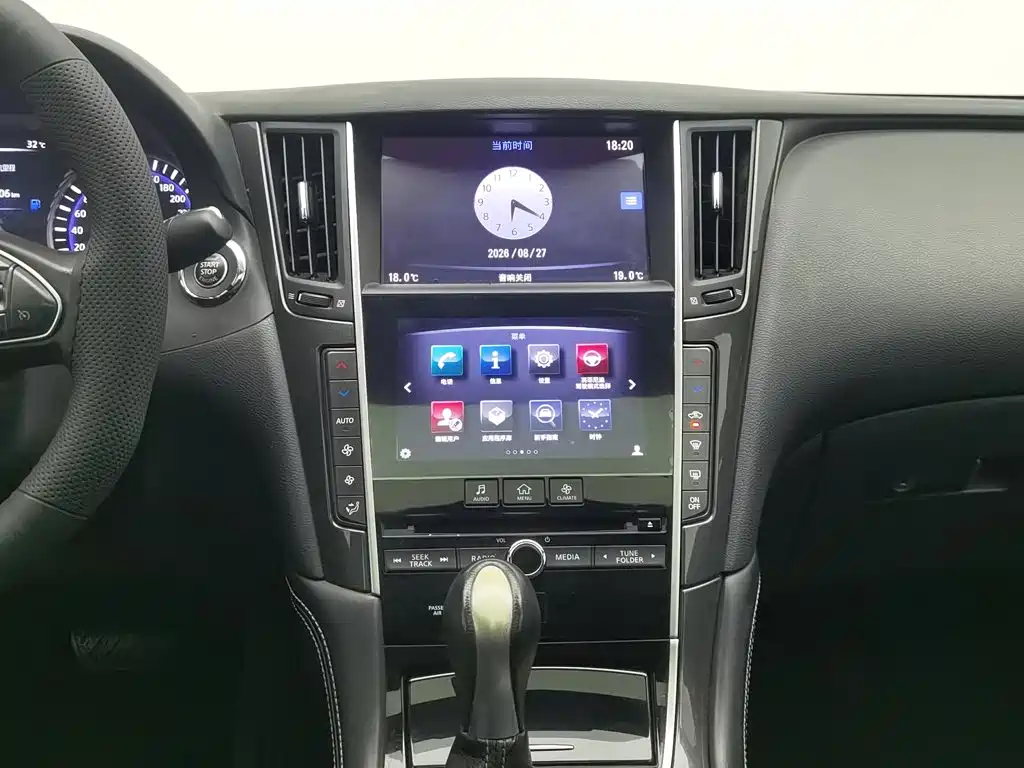 Фото 12 - Infiniti Q50L