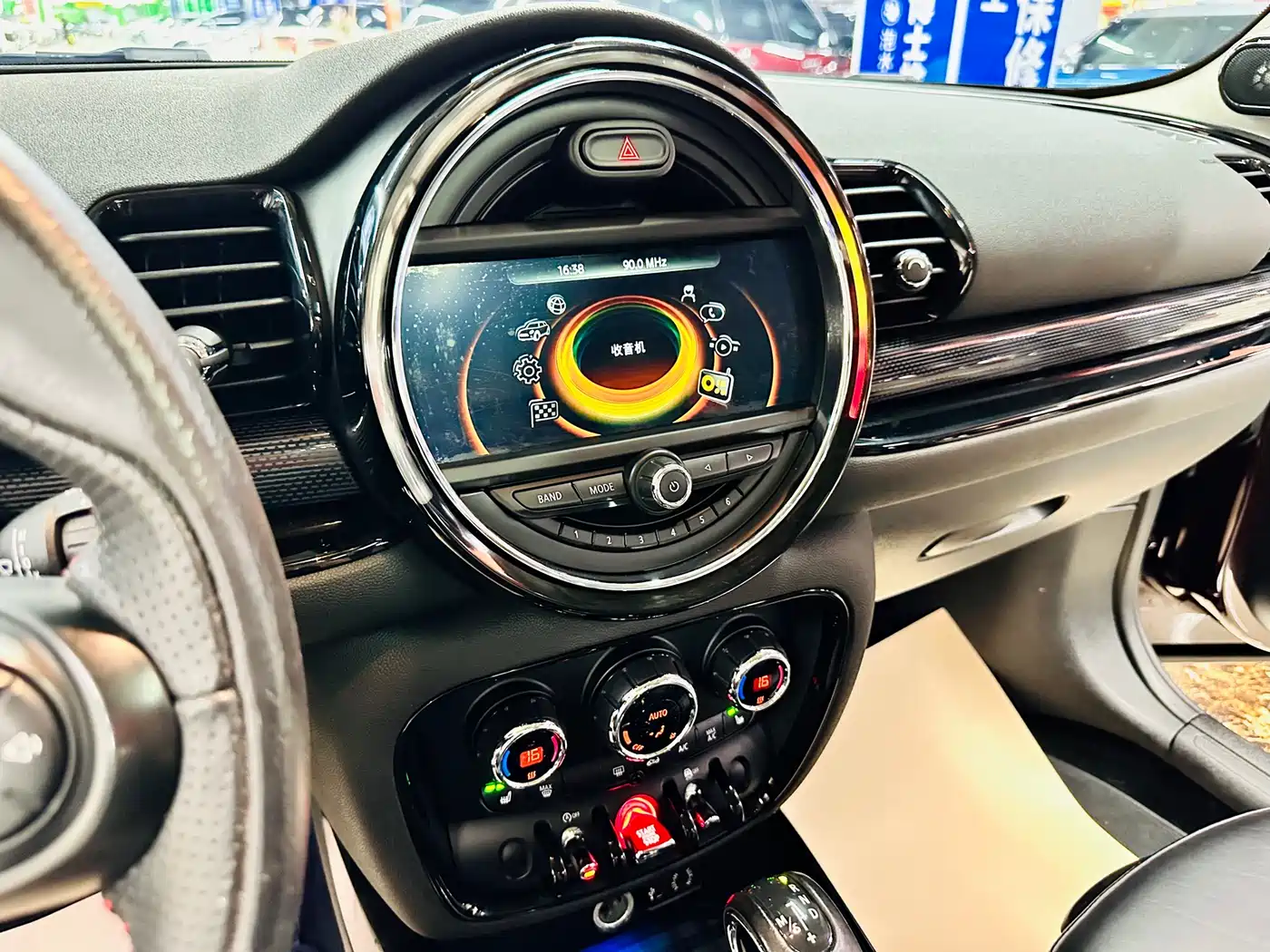 Photo 45 - MINI CLUBMAN