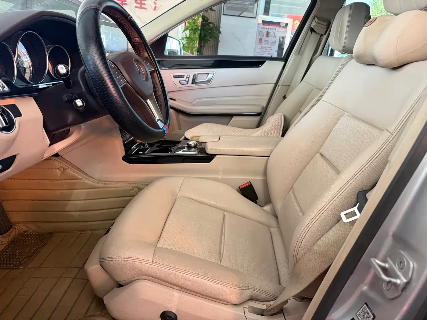 Mercedes-Benz E-Class 2014 E 260 L Sport фото 4
