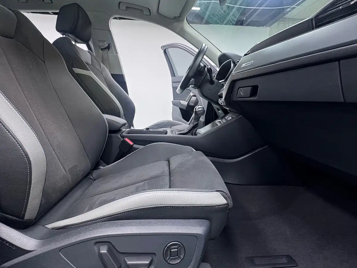 Audi Q3 2022 35 TFSI Fashion Dynamic фото 13