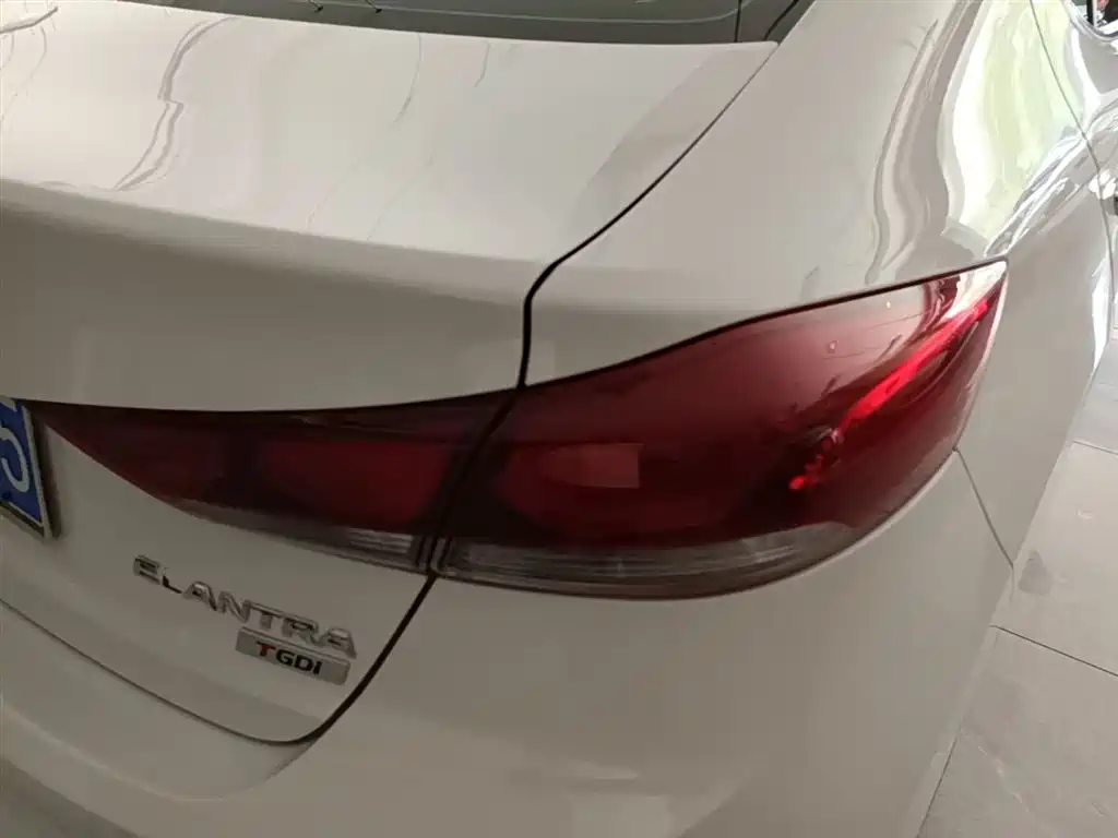 Hyundai Elantra 2018 1.4T DCT Dynamic·Vitality Model фото 8