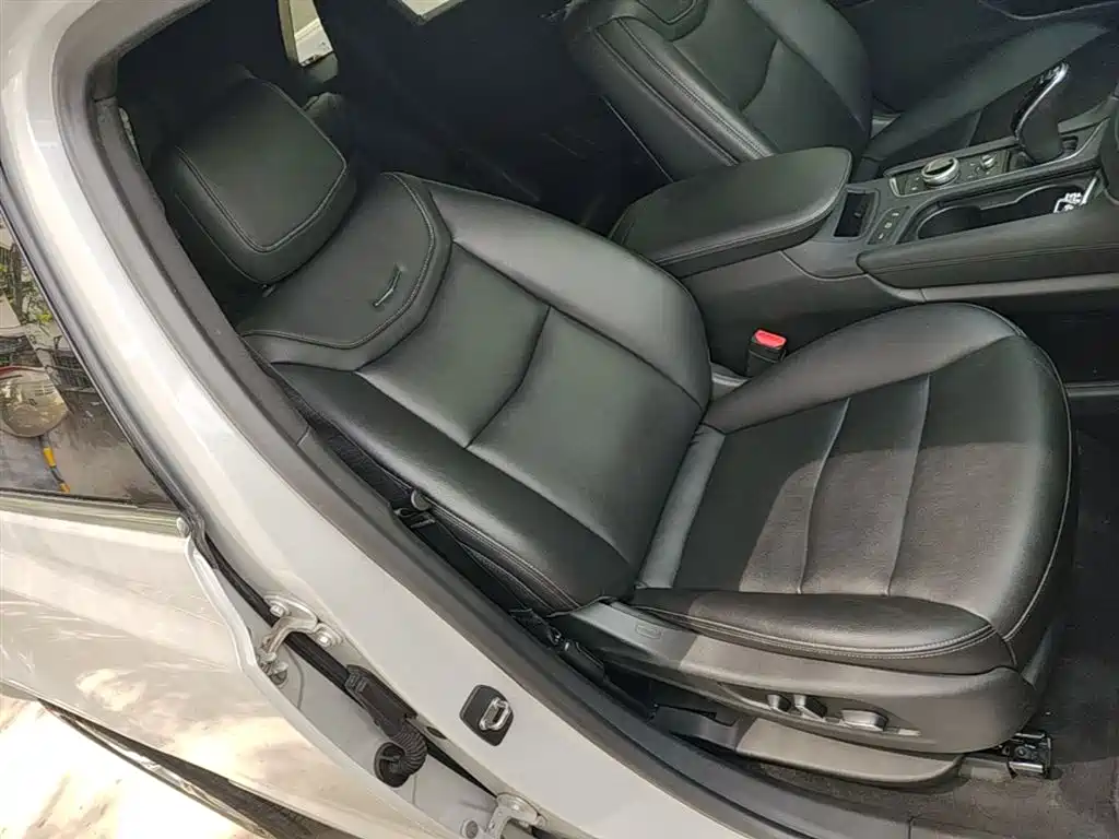 Cadillac XT5 2021 28T Luxury фото 25