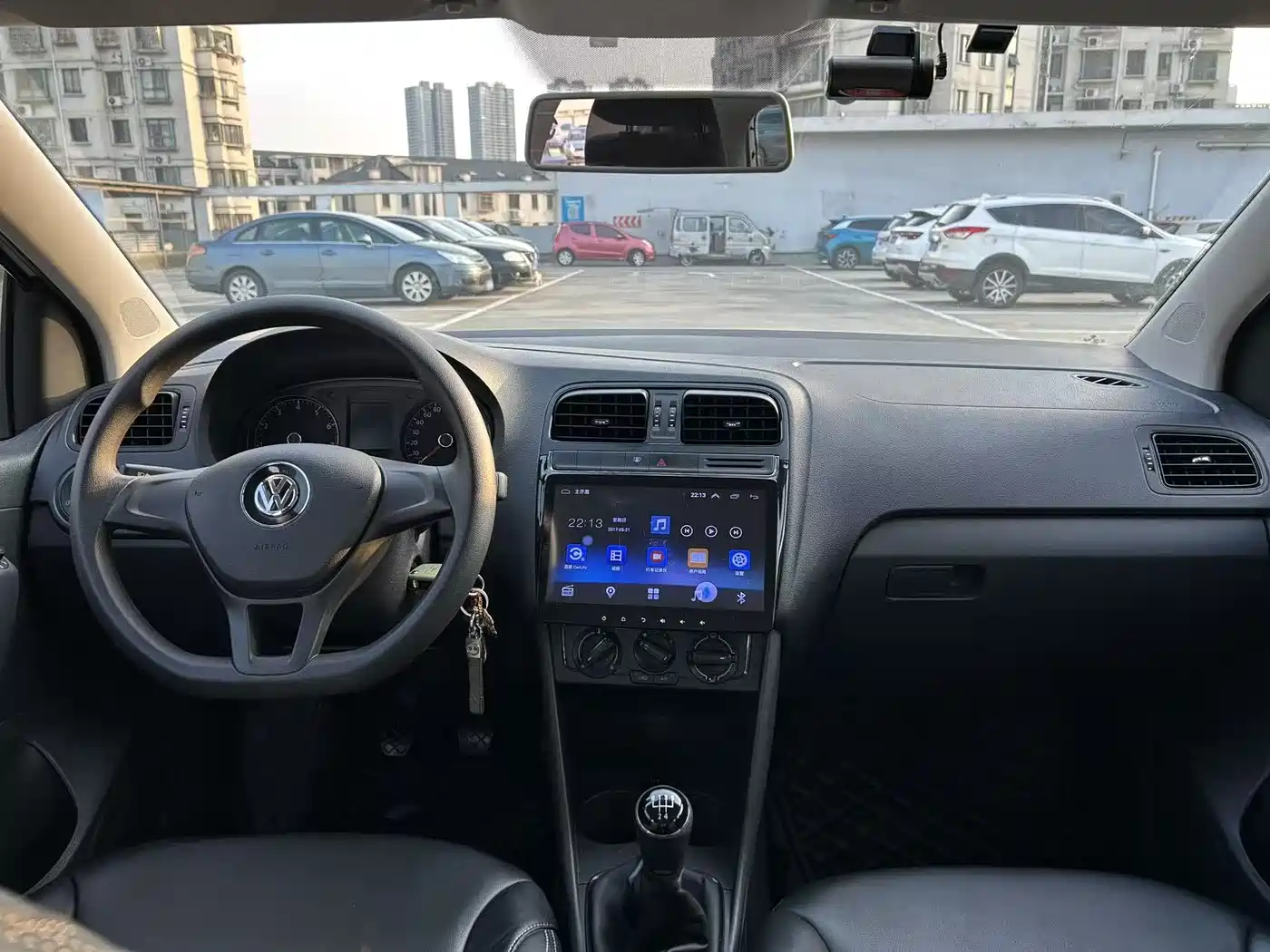 Volkswagen Polo 2016 1.4L Manual Trend фото 5