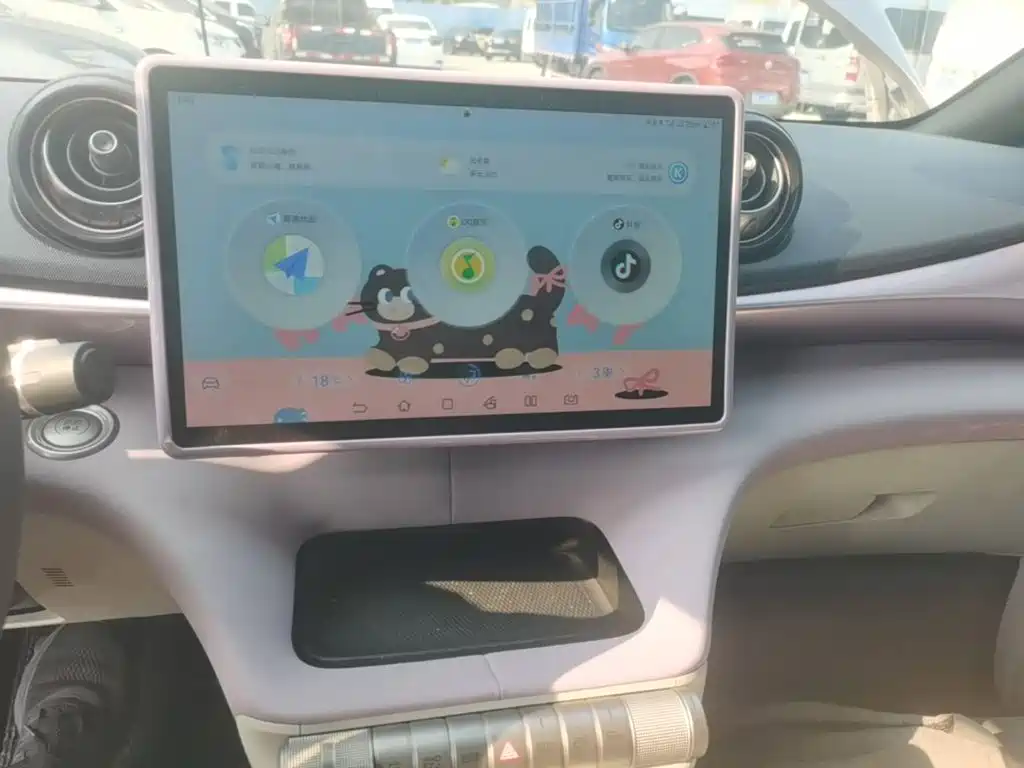 BYD Dolphin 2022 2021 Model 405km Fashion Edition