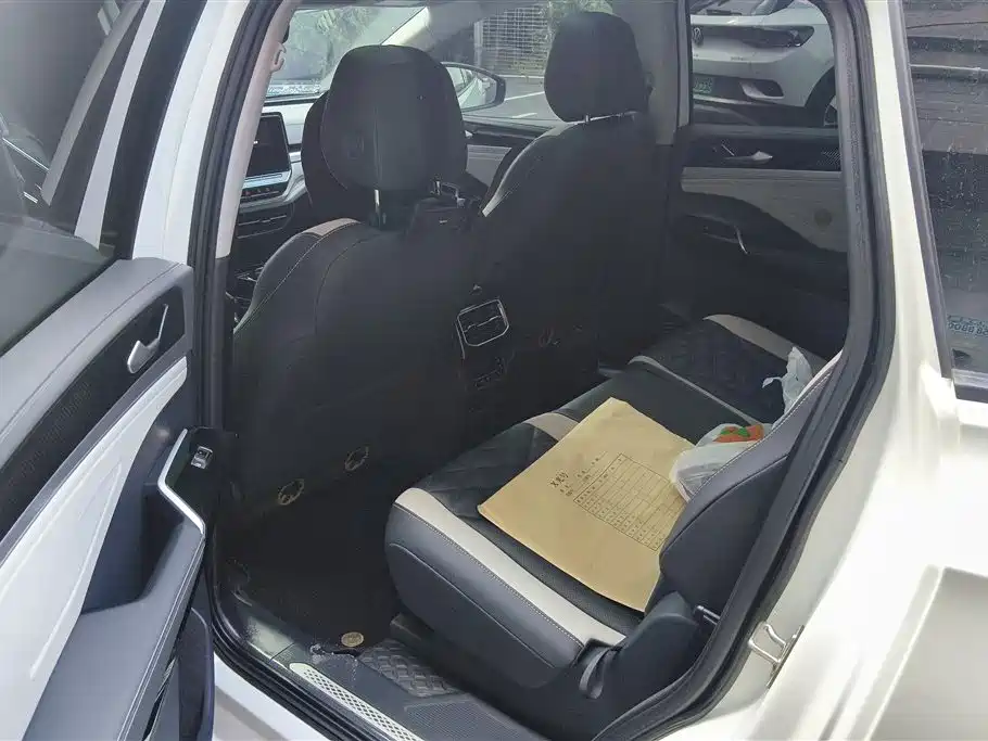 Volkswagen ID.6 CROZZ 2022 Long Range PRO Edition фото 11