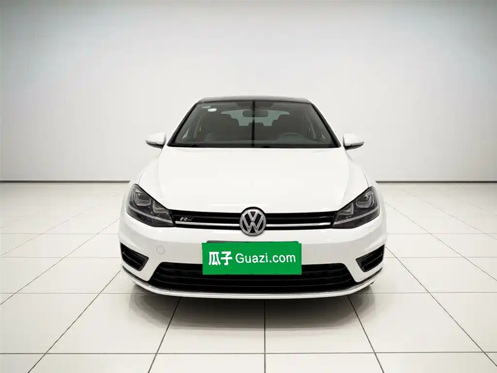 Volkswagen Golf 2017 280TSI Auto R-Line Millionth Anniversary Edition фото 3