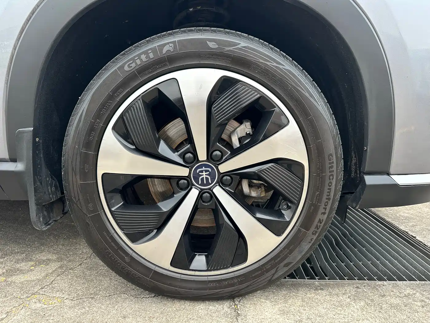 BYD Song PLUS PHEV 2021 DM-i 51KM Honor фото 17