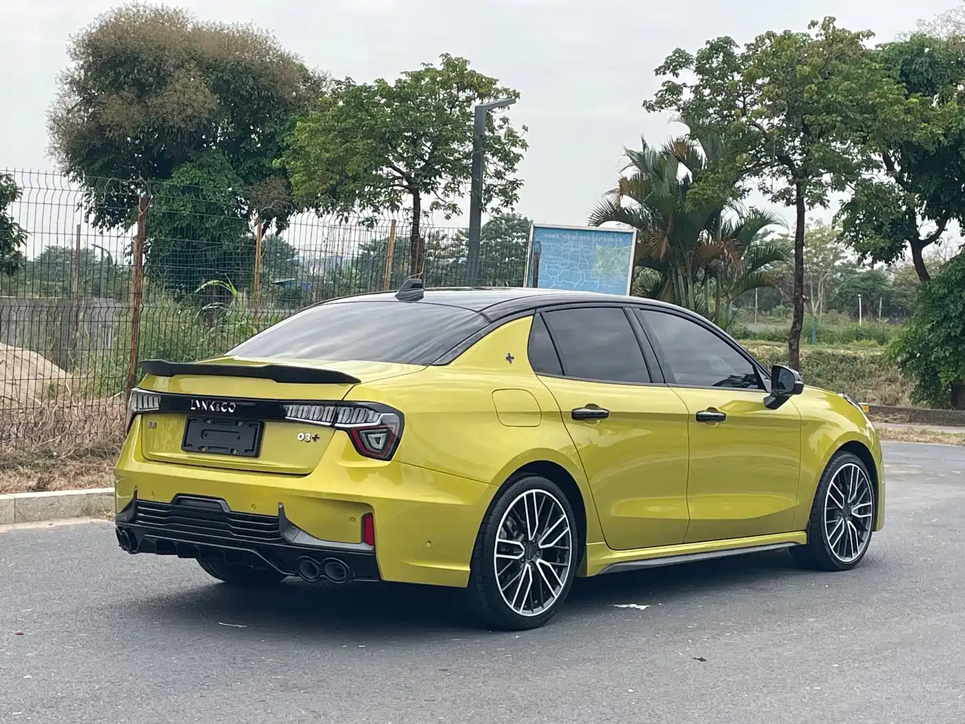 Lynk & Co 03 2021 03+ 2.0TD Auto Wind Rider Edition фото 20