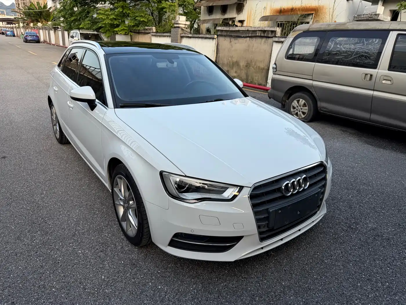 Audi A3 2016 Sportback 35 TFSI Style фото 2