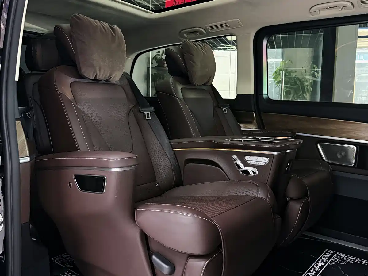 Mercedes-Benz V-Class 2024 2022 V 260 L Long Wheelbase Luxury Edition