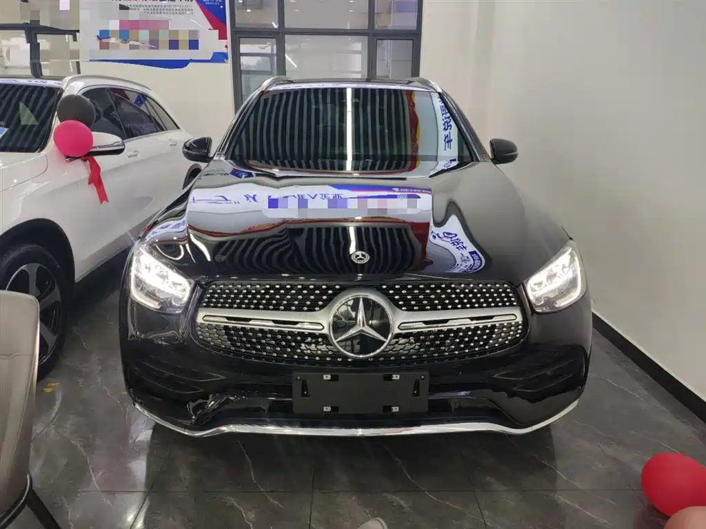 MERCEDES-BENZ GLC