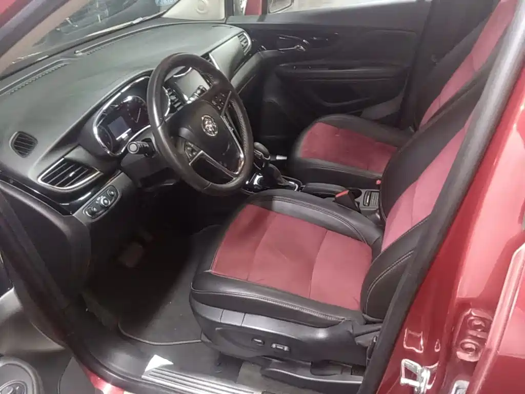 Фото 15 - Buick Encore