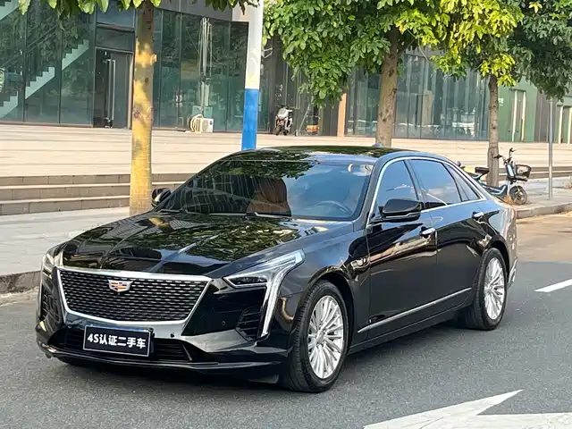 Cadillac CT6 28T, Люкс