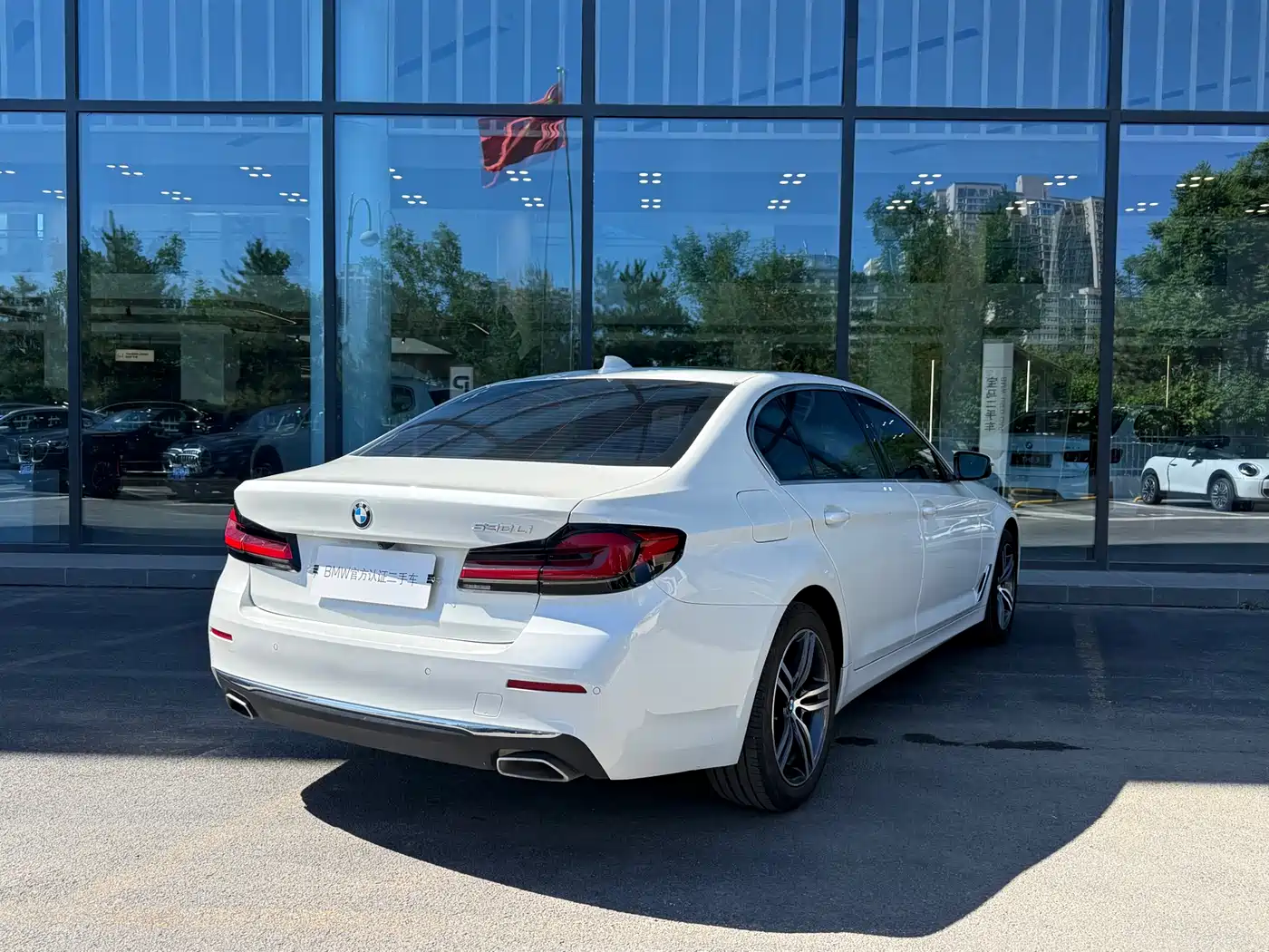 BMW 5 Series 2022 530Li Leading Luxury Package фото 7
